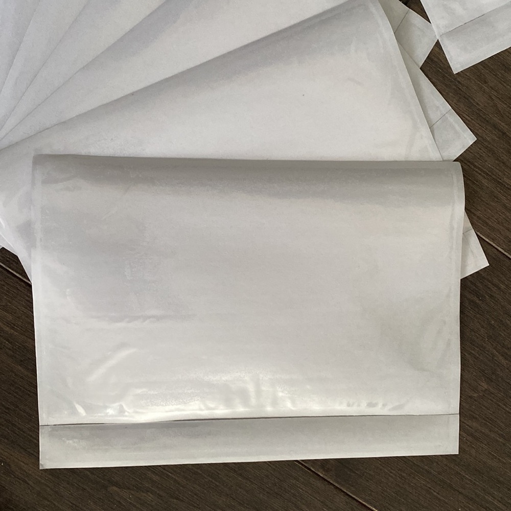New - Shipping Label Sleeves (Pack of 20) - Picture 3 of 3